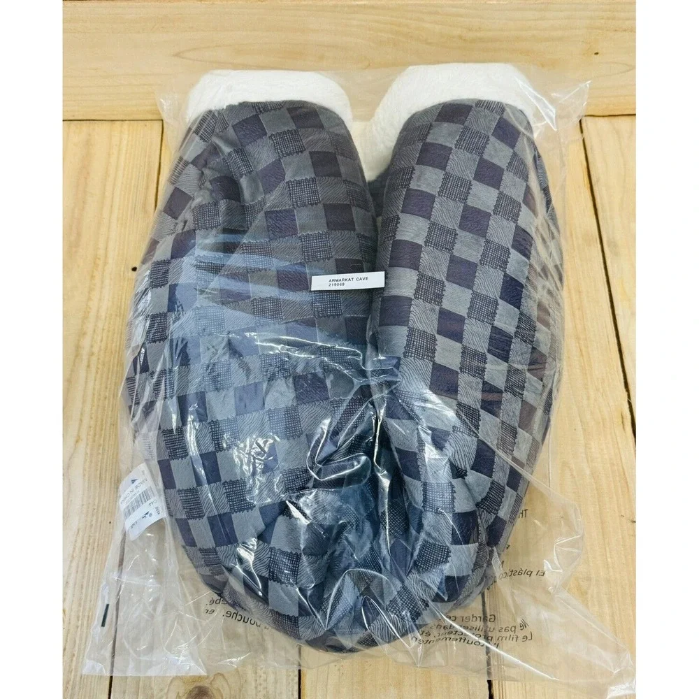 Armarkat‎ Cuddle Cave Dog Cat Pet Bed Purple Checkered Small